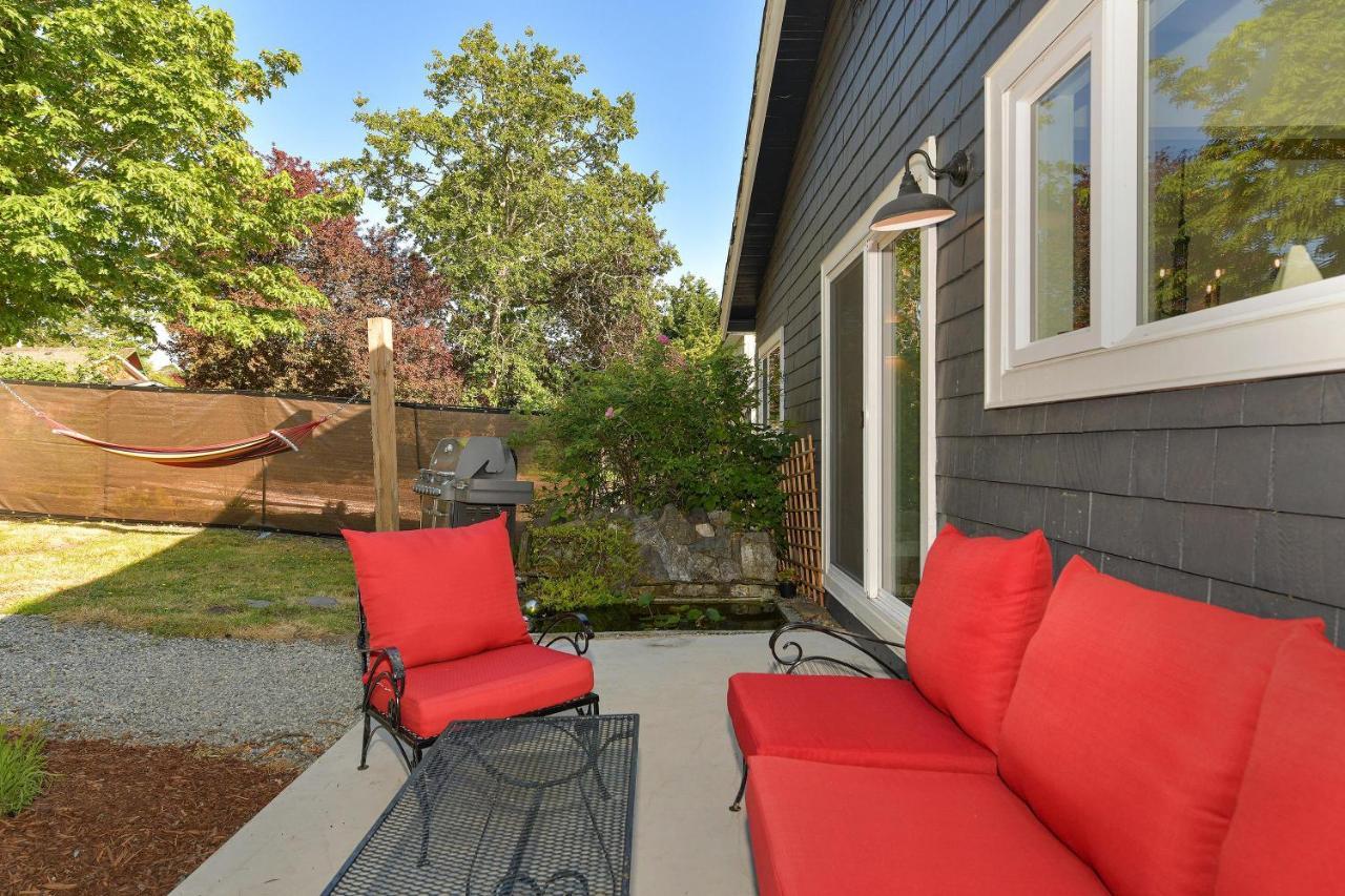 The Bayside Cottage North Saanich Exterior foto